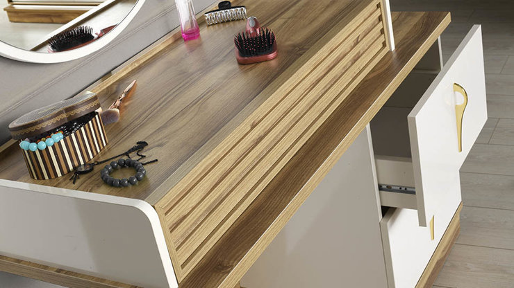 Imaginea Comoda machiaj Fiesta